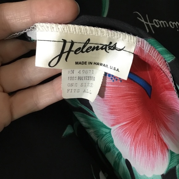 Vintage 60s 70s Helena’s Hawaiian Sarong Wrap Pareo Red/Pink Hibiscus on Black - Picture 7 of 10